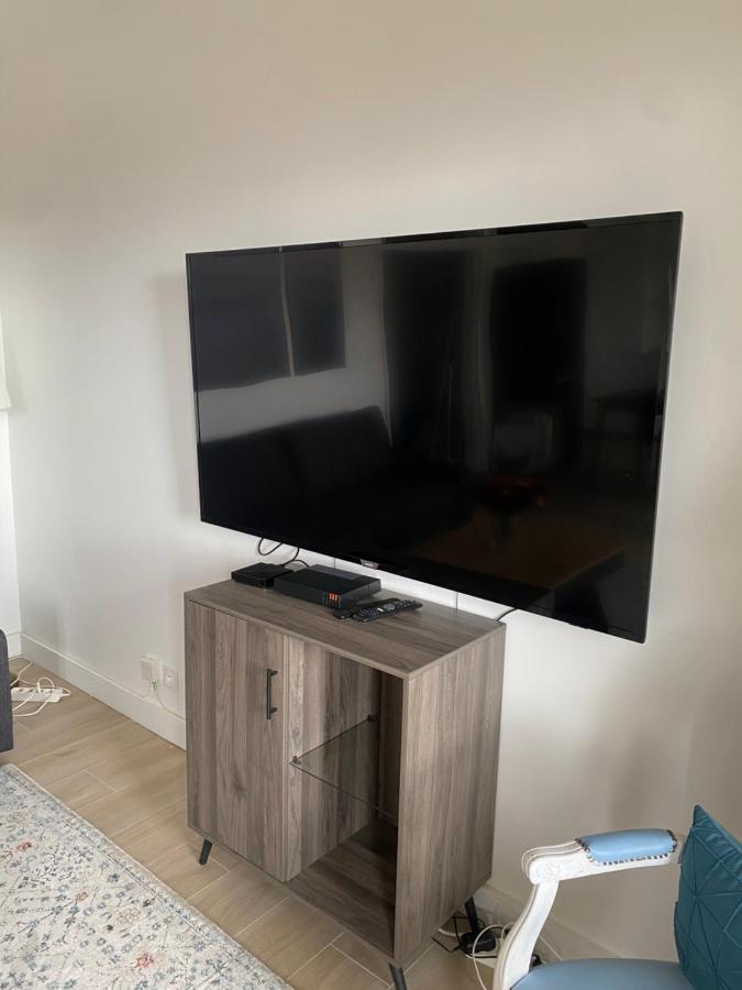 Grand Paris Apartment Courbevoie