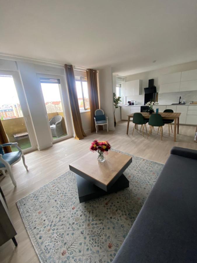 Apartment Grand Paris Courbevoie